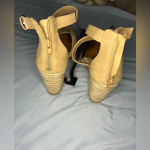 Espadrille Platform Footbed Sandals - Picture 3 of 9